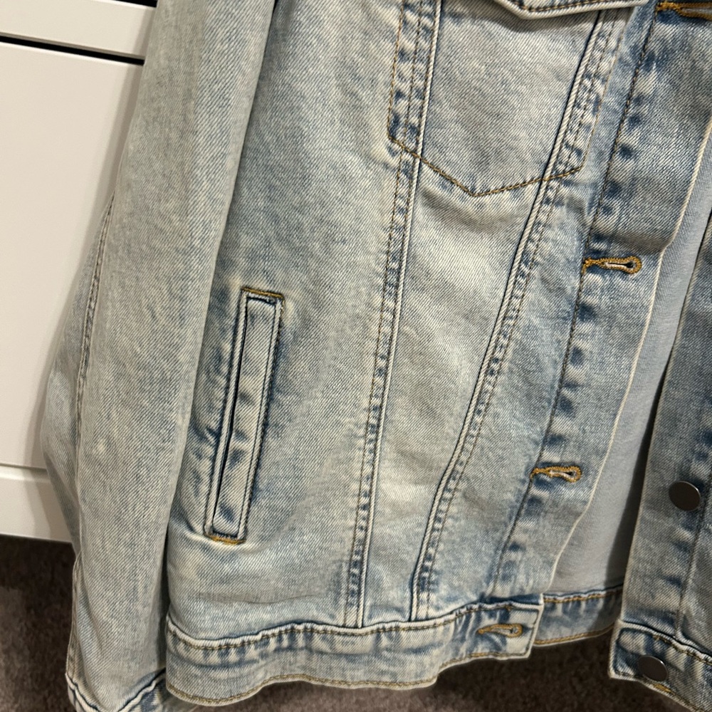 Treasure & Bond Kids Denim Jacket with Yellow and Black Smiley - Picture 7 of 7